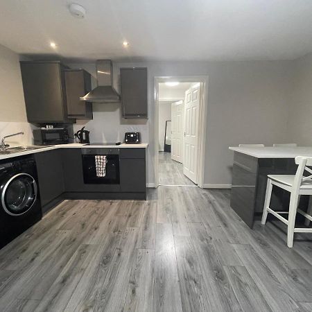 Mays Apartments - 147-153 Mill Street, Free Parking, 5 Minute Walk To Baltic Market And City Centre - Apartments Sleep 1-6 Guests Liverpool Exterior photo